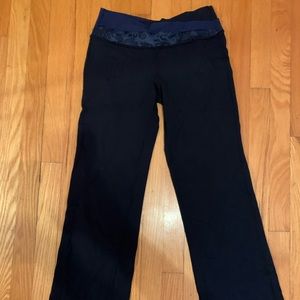 NWOT LULULEMON WIDE LEG LEGGINGS